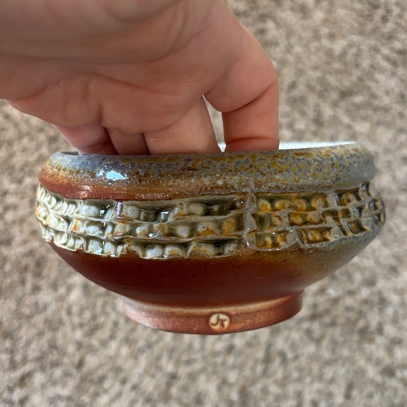 Other - JT pottery Ceramic Bowl with Earthy Tones